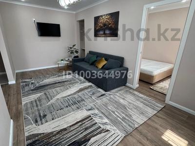 2-комнатная квартира · 45 м² · 3/4 этаж, Абая 44 — Возле Универсам Гамбургер за 15 000 〒 в 