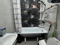 2-комнатная квартира · 45 м² · 3/4 этаж, Абая 44 — Возле Универсам Гамбургер за 15 000 ₸ в  — фото 6