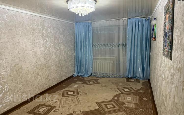 2-комнатная квартира · 45 м² · 5/5 этаж, пр. Республики за 6 млн ₸ в Темиртау — фото 2