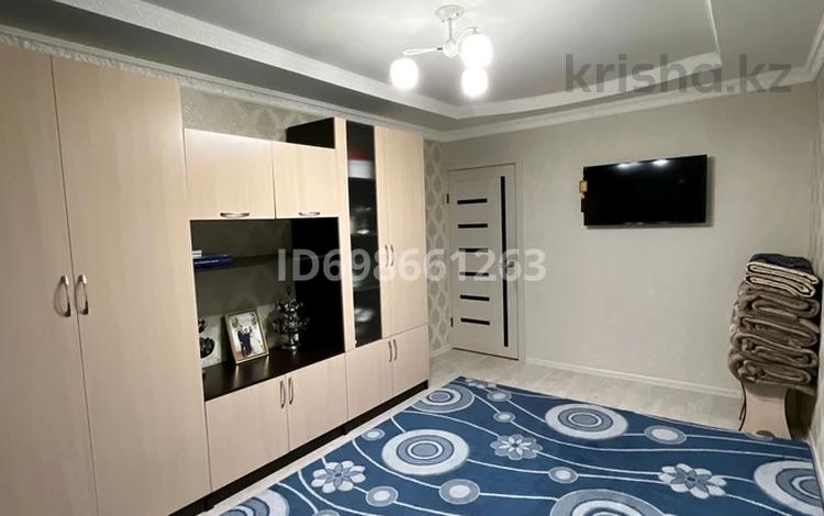 2-комнатная квартира · 43.8 м² · 5/5 этаж, 7 мик — Аян супер маркет за 8 млн ₸ в Темиртау — фото 2
