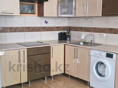 4-комнатная квартира · 78 м² · 2/2 этаж, Гашека — Мухамед -Рахимова за 25 млн 〒 в Петропавловске