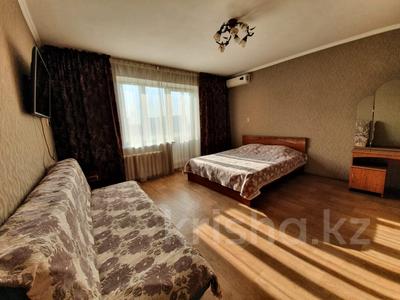 1-комнатная квартира, 40 м², 8/10 этаж посуточно, Валиханова 159 за 8 500 〒 в Семее