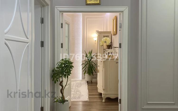 3-комнатная квартира · 107 м² · 3/5 этаж, мкр Нурсая, Акжарма 10 за 56 млн ₸ в Атырау — фото 2