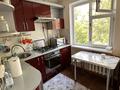 3-бөлмелі пәтер · 63 м² · 4/5 қабат, Ихсанова 73, бағасы: 23 млн ₸ в Уральске, мкр Школьник — фото 2