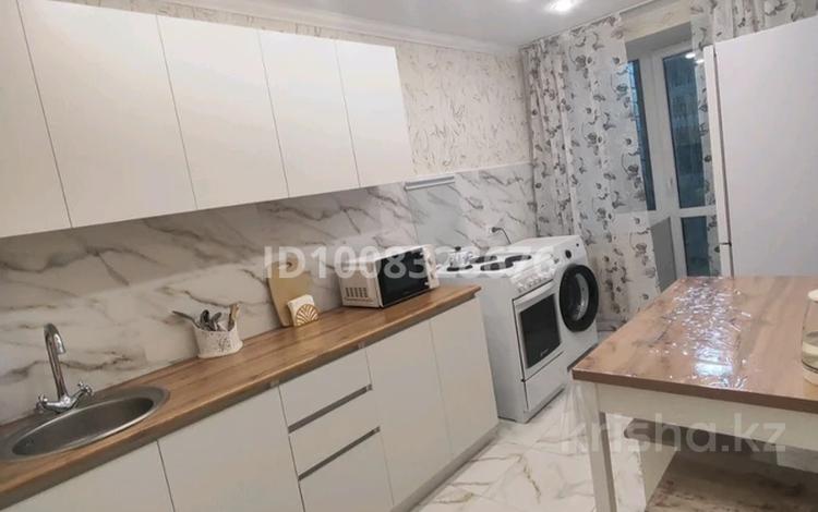 2-бөлмелі пәтер · 49 м² · 8/9 қабат, мкр Юго-Восток, Мкр Юго-Восток, 30й микрорайон 6 — КарУ Букетова, Макажанова больница, Диагностический центр, Супермаркет Раха, Аян, Диацент клиника, бағасы: 240 000 ₸ в Караганде, Казыбек би р-н — фото 2