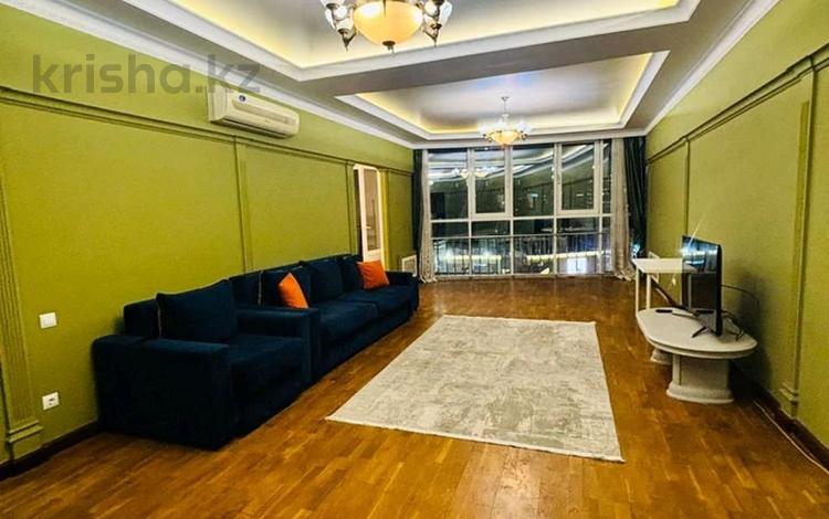 5-комнатная квартира · 190 м² · 9/22 этаж, Достык 160 за 80 000 ₸ в Алматы, Медеуский р-н — фото 2
