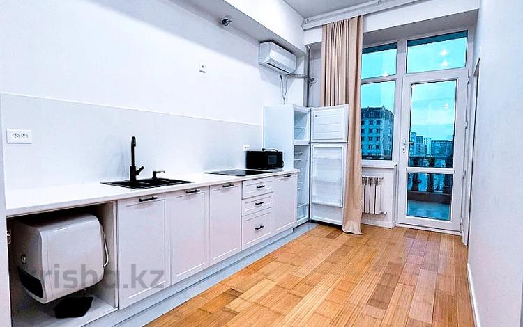 2-комнатная квартира · 80 м² · 4/13 этаж, 16-й мкр 111 — МОРЕ,АКВАПАРК,ХАЛЫК АРЕНА,ЦЕНТР ГОРОДА за 13 000 ₸ в Актау — фото 2