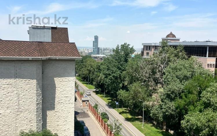 4-бөлмелі пәтер · 139 м² · 6/6 қабат, Каппарова, бағасы: ~ 146 млн ₸ в Алматы, Медеуский р-н — фото 2
