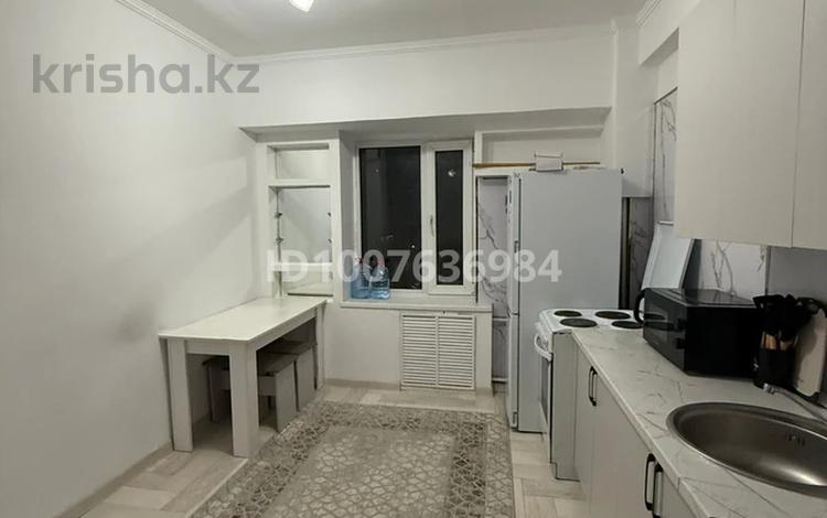 1 комната · 36 м² · 4/5 этаж, мкр №2, Жубанова 3а за 80 000 ₸ в Алматы, Ауэзовский р-н — фото 2