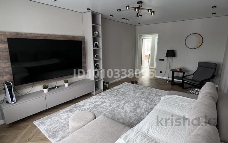 2-бөлмелі пәтер · 71 м² · 2/4 қабат, Кызылжарская с3, бағасы: 39 млн ₸ в Уральске — фото 2