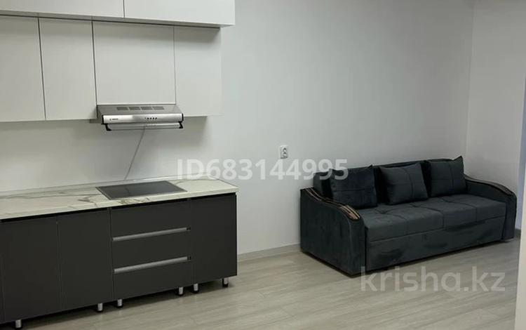 2-бөлмелі пәтер, 60 м², 12/13 қабат ай сайын, 1/18 5, бағасы: 350 000 〒 в Алматы, Ауэзовский р-н — фото 2