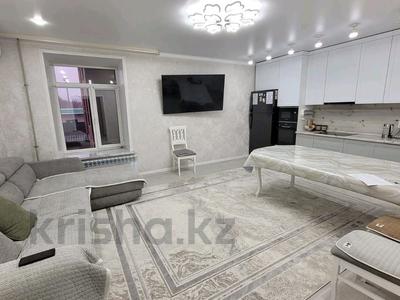 Продажа квартир в Абай обл.: 4-комнатная квартира · 107 м² · 2/6 этаж, Папанина 34а за 62 млн 〒 4-комнатная квартира · 107 м² · 2/6 этаж, Папанина 34а за 62 млн 〒 в Семее