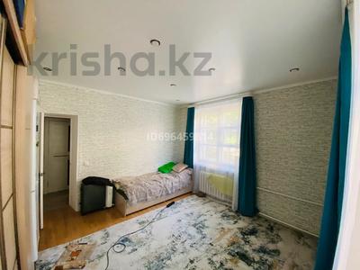 2-комнатная квартира · 59.6 м² · 1/3 этаж, Сарайшык 25/1 за 15.3 млн 〒 в Уральске, мкр Школьник