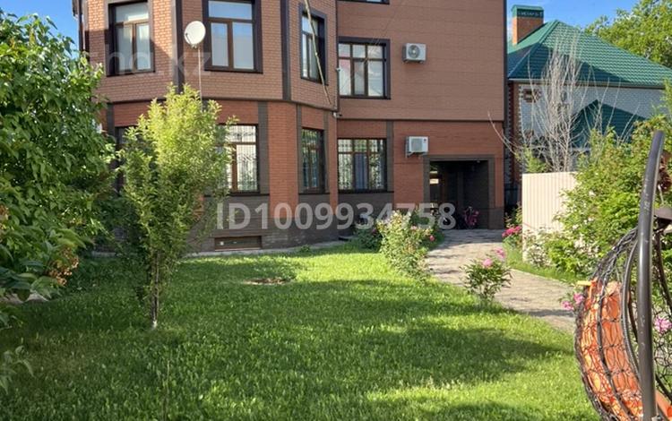 3-бөлмелі пәтер · 167 м² · 1/3 қабат, Льва Толстого 49, бағасы: 77.5 млн ₸ в Уральске — фото 16