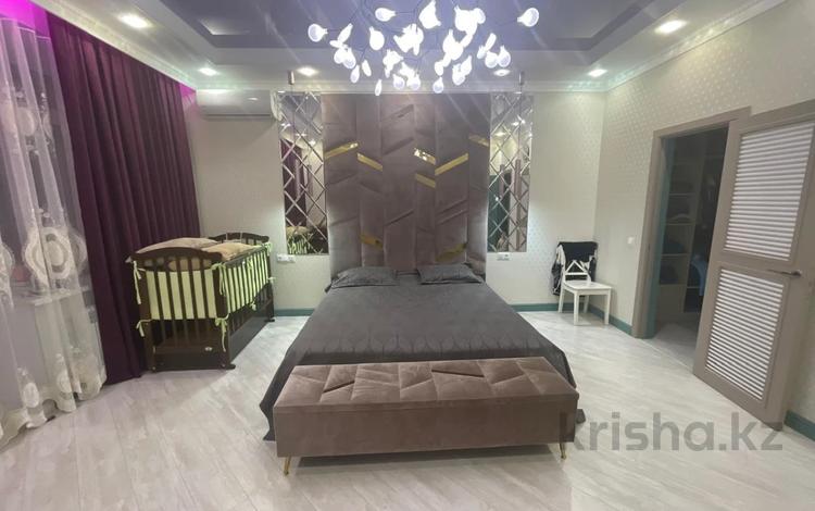 4-бөлмелі пәтер · 195 м² · 5/9 қабат, Алтын орда ш/а., Тауелсиздик, бағасы: 79.9 млн ₸ в Актобе, мкр. Алтын орда — фото 16