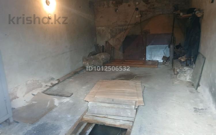 Гараж · 24 м² · Бажова — Кооператив Алга за 1.5 млн ₸ в Усть-Каменогорске, Ульбинский — фото 2