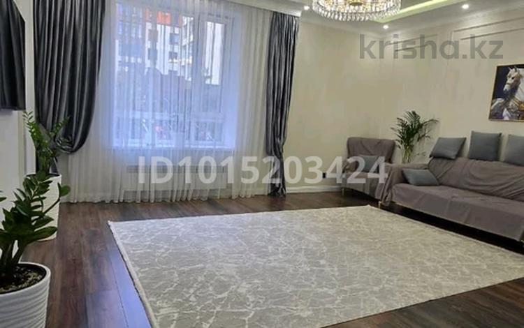 3-комнатная квартира · 90 м² · 1/10 этаж, Туран 40/2 за ~ 69 млн ₸ в Астане, Есильский р-н — фото 2