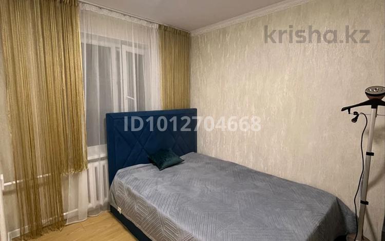 3 комнаты · 90 м² · 4/4 этаж, мкр №1 за 150 000 ₸ в Алматы, Ауэзовский р-н — фото 2