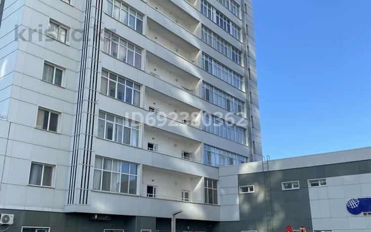 2-комнатная квартира, 72 м², 14/17 этаж, Кунаева 91 — Кунаева Рыскулова за 36 млн 〒 в Шымкенте, Туран р-н — фото 2