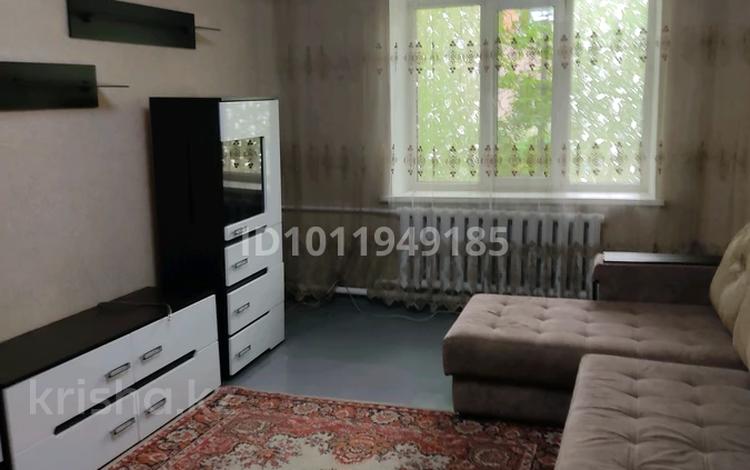 3-комнатная квартира · 60 м² · 1/3 этаж, мкр Алтай-1 10 за 270 000 ₸ в Алматы, Турксибский р-н — фото 2