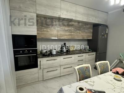 2-бөлмелі пәтер · 84 м² · 11/17 қабат, ул. Алишера Навои 37, бағасы: 64 млн ₸ в Алматы, Ауэзовский р-н