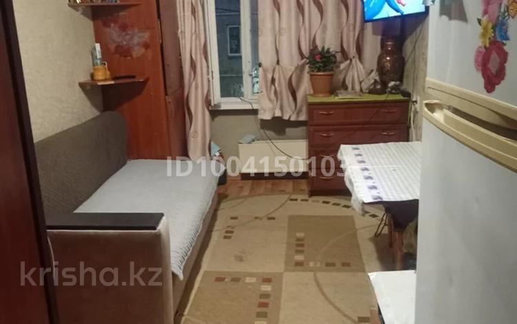 1-бөлмелі пәтер · 9 м² · 2/4 қабат, Абылайхана 33/1 25 — Школа-147 гимназия, бағасы: 10 млн ₸ в Алматы, Алмалинский р-н — фото 2