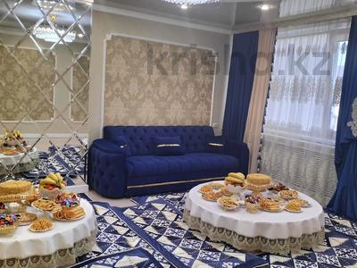 Отдельный дом · 7 комнат · 298 м² · 12 сот., Рассветная 26 за 69 млн 〒 в Экибастузе