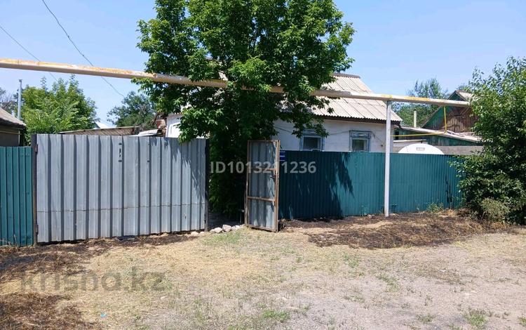 Отдельный дом · 3 комнаты · 100 м², Желтоқсан 64 — Жд.вагзал, школы базар, садик,поликлиника за 5.5 млн ₸ в Шу — фото 2