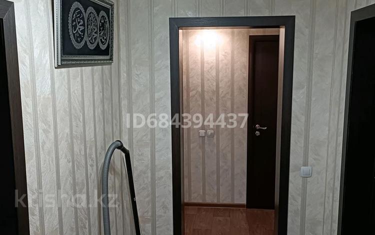 2-бөлмелі пәтер, 50 м², 2/9 қабат, Майкудук, Майкудук, мкр Мамыраева, бағасы: 17.5 млн 〒 в Караганде, Алихана Бокейханова р-н — фото 2