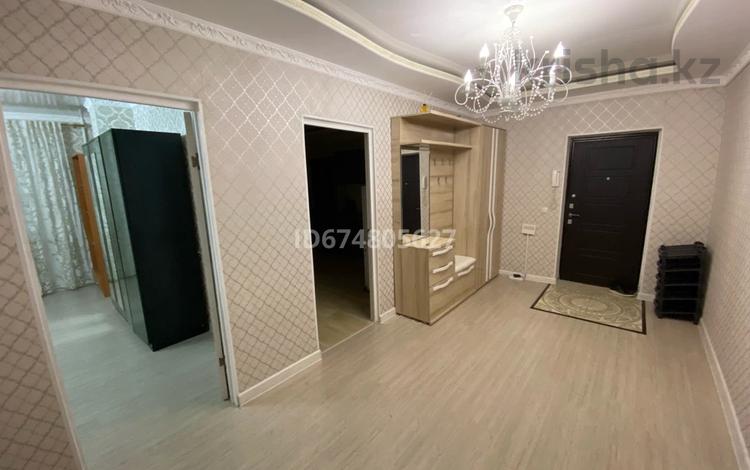 2-бөлмелі пәтер · 70 м² · 5/9 қабат, Авангард-2 23Б, бағасы: 14 000 〒 в Атырау, мкр Авангард-2 — фото 2