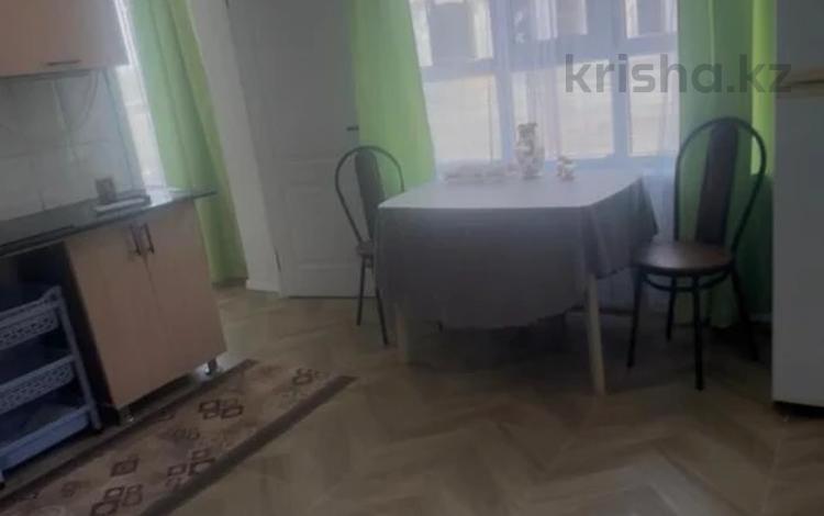 1-комнатная квартира · 32 м² · 1/5 этаж, мкр 20-й за 19.5 млн ₸ в Алматы, Алатауский р-н — фото 2