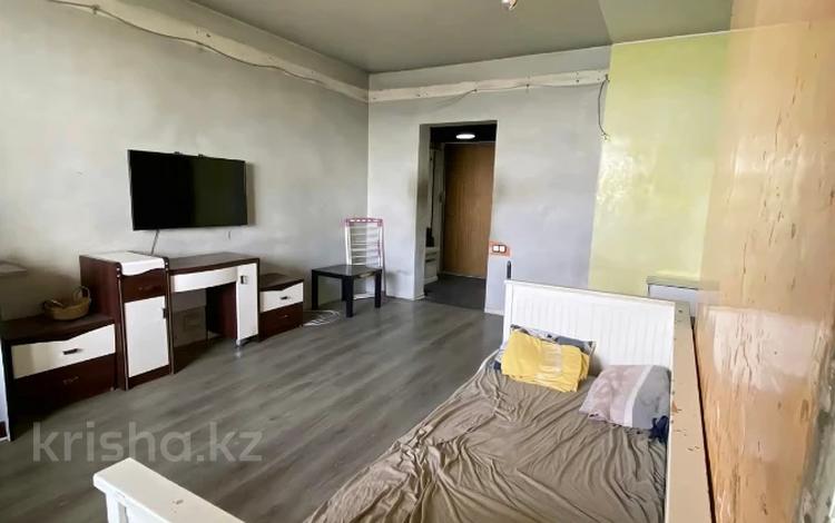 2-бөлмелі пәтер · 48.2 м² · 18/18 қабат, брусиловского 167, бағасы: 27 млн ₸ в Алматы, Алмалинский р-н — фото 9