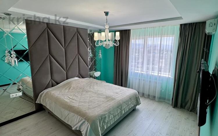3-комнатная квартира · 117 м² · 19/25 этаж, Абиша Кекилбайулы 38Г за 900 000 ₸ в Алматы, Бостандыкский р-н — фото 2