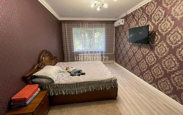 1-комнатная квартира · 45 м² · 2/9 этаж, мкр Тастак-3 63 — Туркебаева за 15 000 ₸ в Алматы, Алмалинский р-н — фото 2