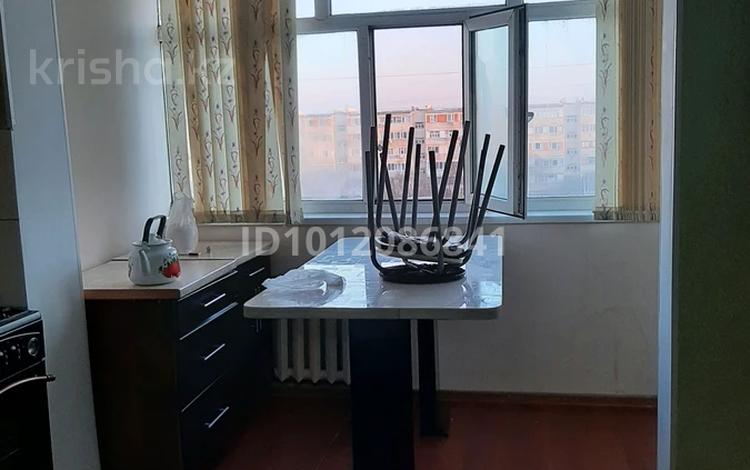 2-бөлмелі пәтер · 60 м² · 5/5 қабат, акмешит 24, бағасы: 10 млн ₸ в  — фото 2