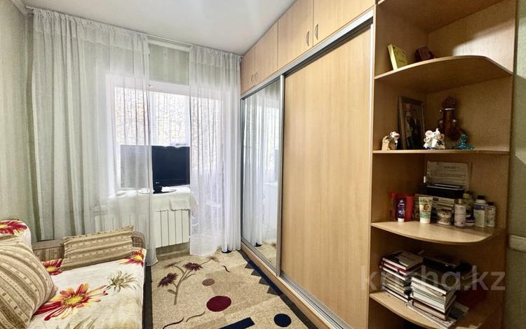 3-комнатная квартира · 67 м² · 2/5 этаж, мкр №6 за 43.5 млн 〒 в Алматы, Ауэзовский р-н — фото 2