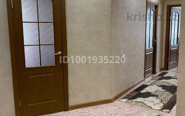 3-комнатная квартира · 82 м² · 3/12 этаж, Каратал 31 — Напротив ресторана Nomad за 32 млн 〒 в Талдыкоргане — фото 2