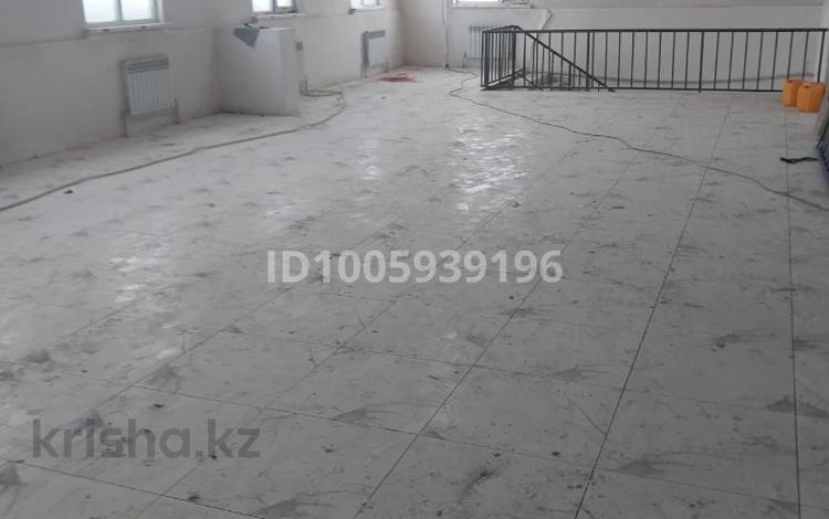 Свободное назначение, офисы, магазины и бутики, склады, общепит, бани, гостиницы и зоны отдыха, фитнес и спорт, развлечения, конференц-залы, кабинеты и рабочие места, студии · 500 м² за ~ 1.3 млн 〒 в Астане, Алматы р-н — фото 2