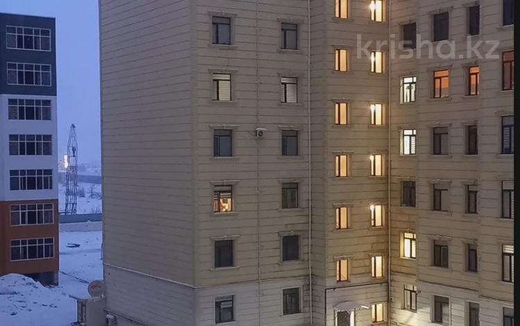 2-бөлмелі пәтер · 80.6 м² · 7/7 қабат, 32В мкр, 32В мкр. 68 участок, бағасы: 12 млн ₸ в Актау — фото 2