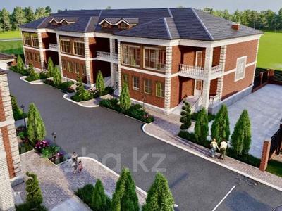 5-комнатная квартира · 227 м² · 2/3 этаж, мкр Кунгей 42 за 55 млн 〒 в Караганде, Казыбек би р-н