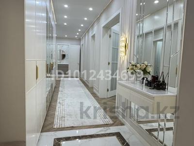 4-комнатная квартира · 160 м² · 4/8 этаж, Серкебаева 99 за 260 млн 〒 в Алматы, Бостандыкский р-н