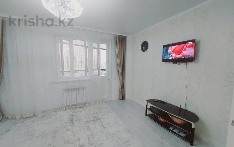 2-комнатная квартира, 54 м², 16/22 этаж, Чингиз Айтматов 34/1