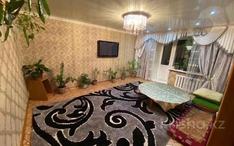 4-комнатная квартира, 78 м², 4/5 этаж, шухова за 30 млн 〒 в Петропавловске — фото 2