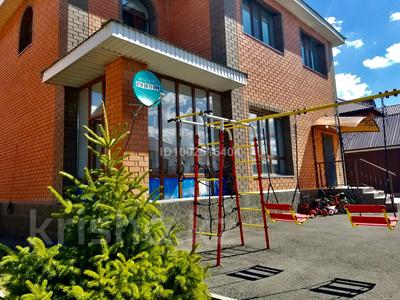 Дом · 4 комнаты · 213 м², Уалиханова 47 — Республика за 150 000 〒 в Астане, Сарыарка р-н