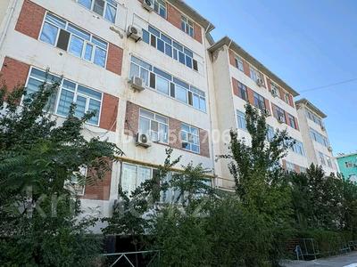 1-комнатная квартира · 45.8 м² · 2/5 этаж, Микрорайон Шугыла 26А за 180 000 ₸ в 