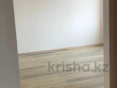 3-бөлмелі пәтер · 88 м² · 2/5 қабат, Акадeмическая 9/10, бағасы: 33 млн 〒 в Караганде, Казыбек би р-н