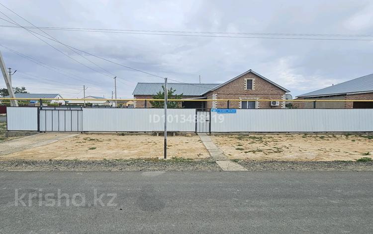 Отдельный дом · 3 комнаты · 115 м² · 10 сот., Акжайык 553 за 13 млн ₸ в  — фото 2