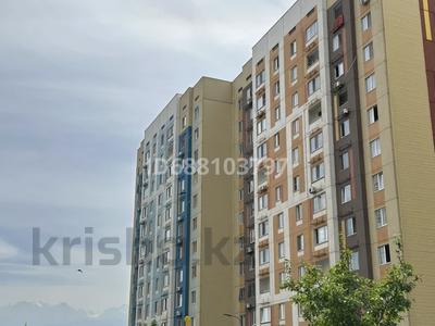 2-комнатная квартира, 35 м², 7 этаж помесячно, мкр Акбулак 95 — На против Алматы арена за 200 000 〒