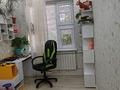 3-комнатная квартира · 70.2 м² · 2/5 этаж, 6-й мкр 19 — Дом быта, Базар рядом, Дана Шум, кафешки все рядом Школа рядом Садик за 27 млн ₸ в Актау — фото 12