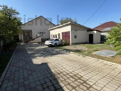 Отдельный дом · 8 комнат · 327.6 м² · 10 сот., Переулок Абая 2 2 за 95 млн 〒 в Каскелене